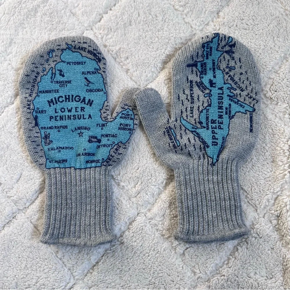Michigan Mittens | Gray Michigan Mittens | One Size Adult